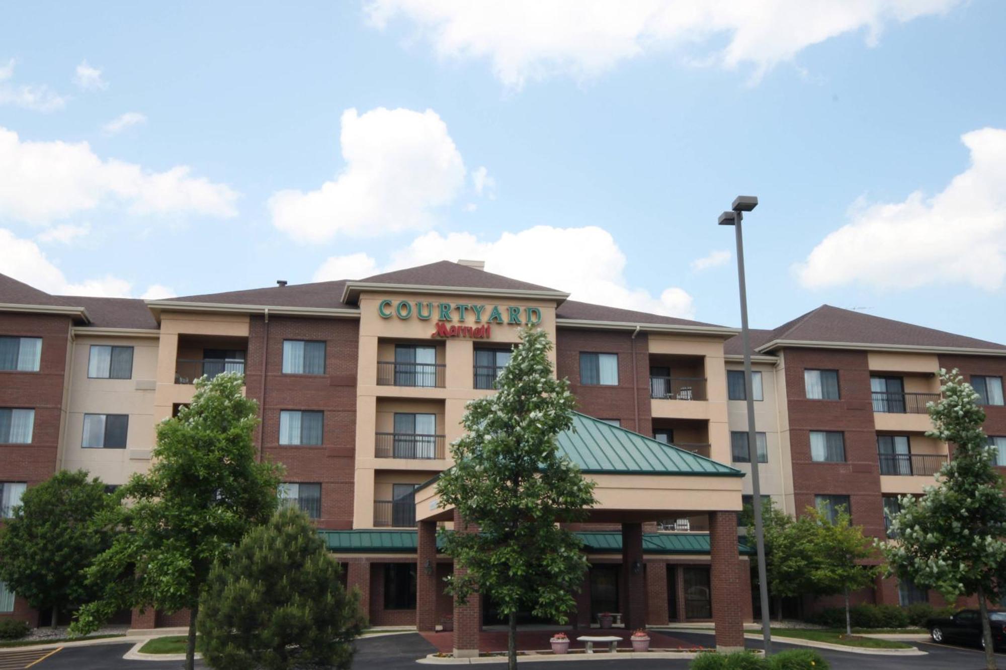 Отель Courtyard Chicago Блумингдейл Экстерьер фото